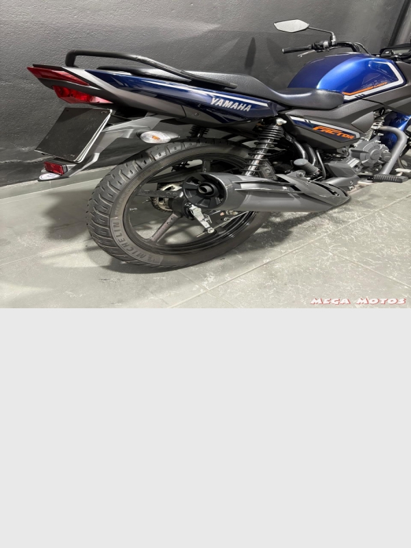 Foto Miniatura Yamaha YBR 150 FACTOR ED UBS 2024