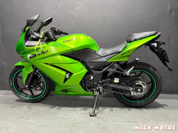 Foto Miniatura Kawasaki NINJA 250 R 2012