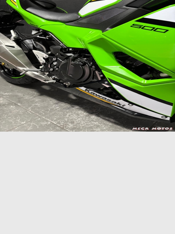 Foto Miniatura Kawasaki NINJA 500 SE ABS 2025