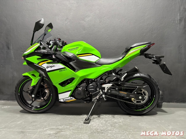 Foto Miniatura Kawasaki NINJA 500 SE ABS 2025