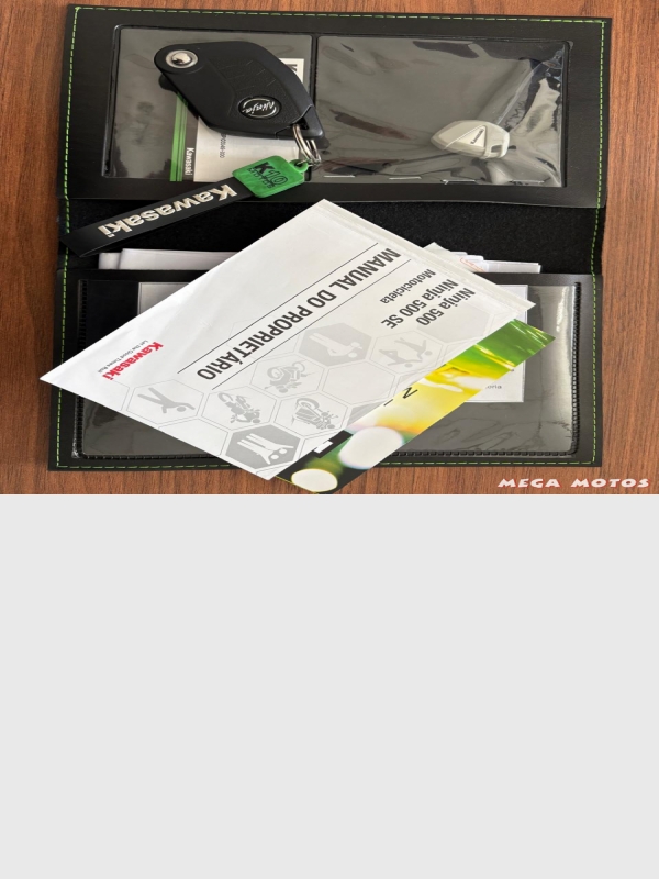 Foto Miniatura Kawasaki NINJA 500 SE ABS 2025