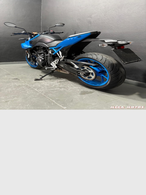 Foto Miniatura Suzuki GSX-8S 2025