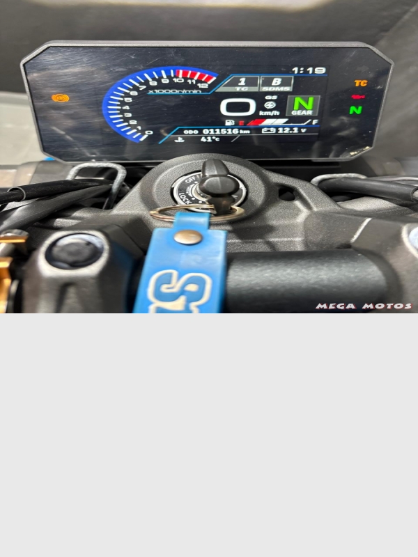 Foto Miniatura Suzuki GSX-8S 2025