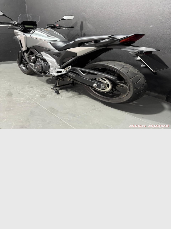 Foto Miniatura Honda NC 750 X ABS 2024