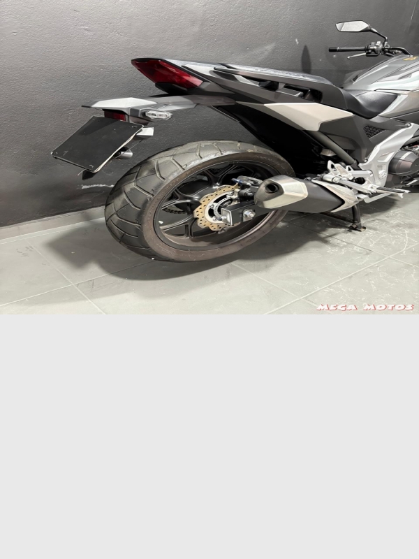 Foto Miniatura Honda NC 750 X ABS 2024