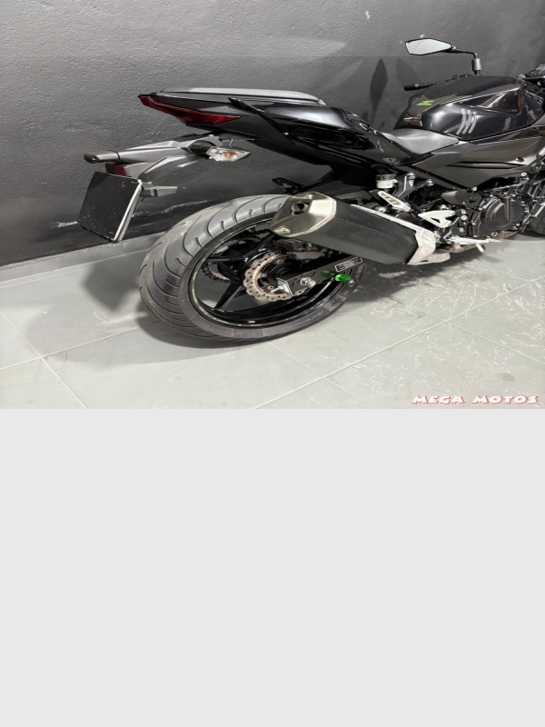 Foto Miniatura Kawasaki Z 400 ABS 2022