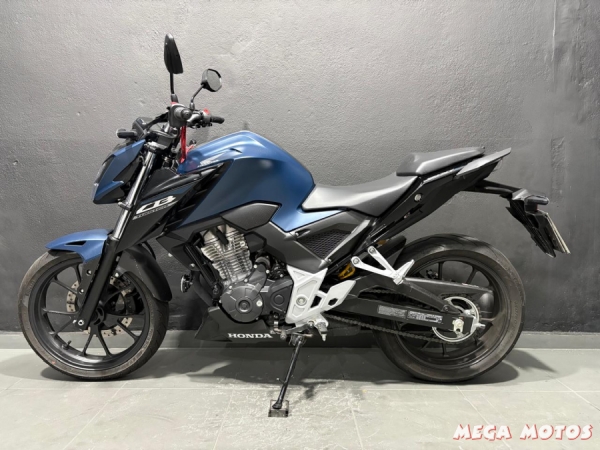 Foto Miniatura Honda CB 300 F TWISTER ABS 2025