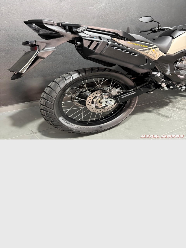 Foto Miniatura Honda SAHARA 300 ADV ABS 2024