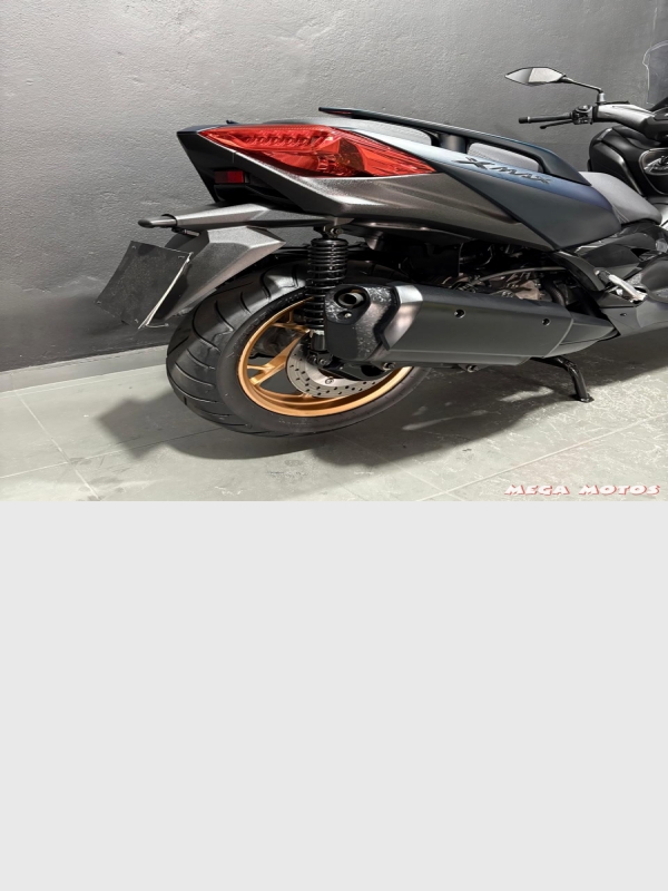 Foto Miniatura Yamaha XMAX 250 ABS 2024