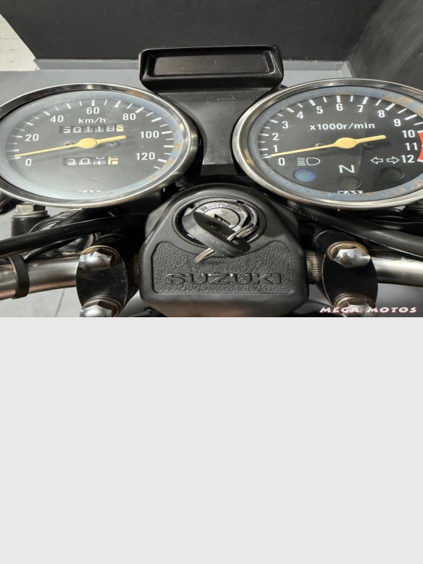 Foto Miniatura Suzuki INTRUDER 125 2011
