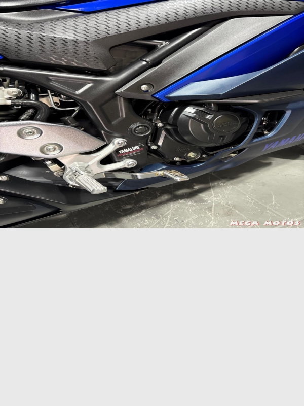 Foto Miniatura Yamaha R3 ABS 2023