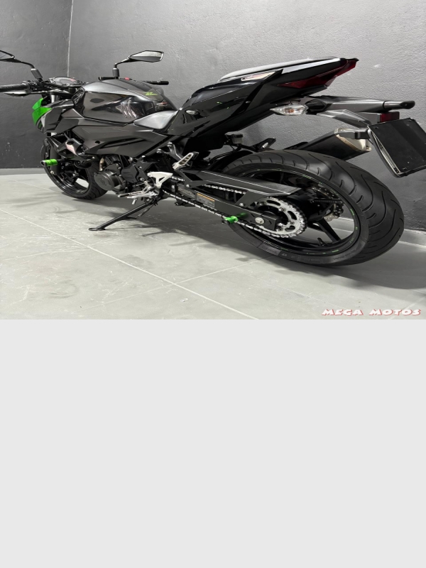Foto Miniatura Kawasaki Z400 ABS 2022