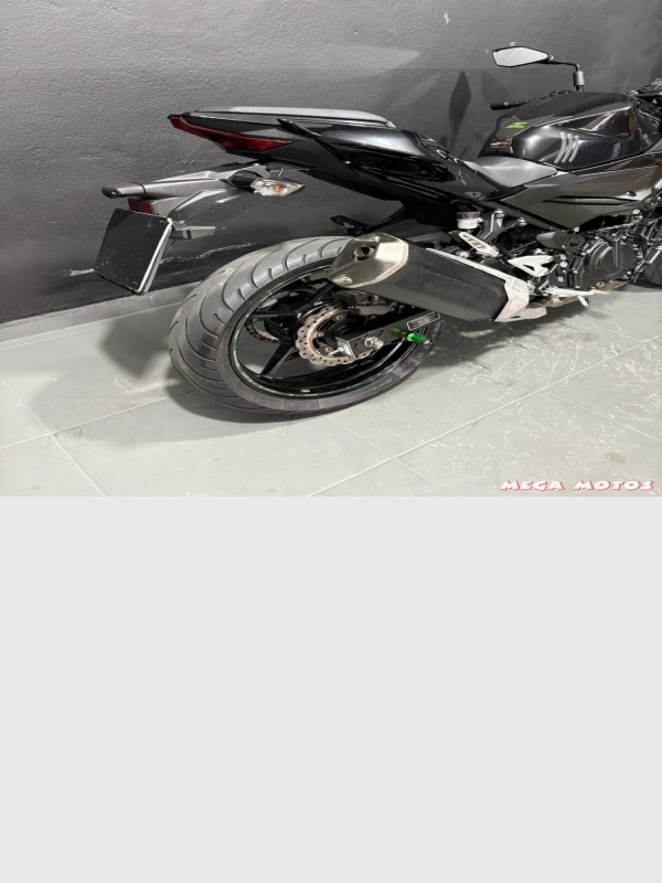 Foto Miniatura Kawasaki Z400 ABS 2022