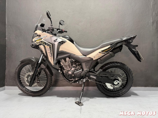 Foto Miniatura Honda SAHARA 300 ADV ABS 2024