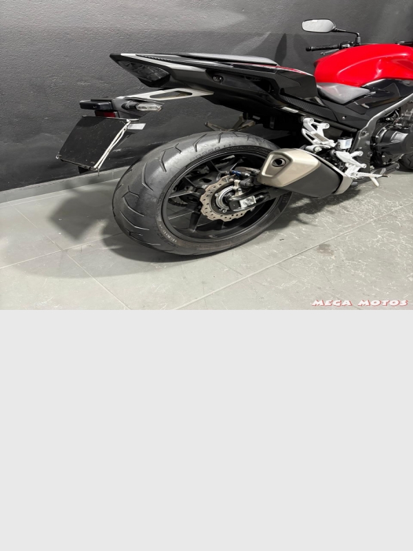 Foto Miniatura Honda CB 500 F ABS 2024