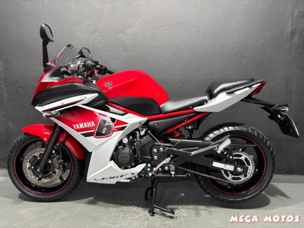 Foto Miniatura Yamaha XJ6F ABS 2016