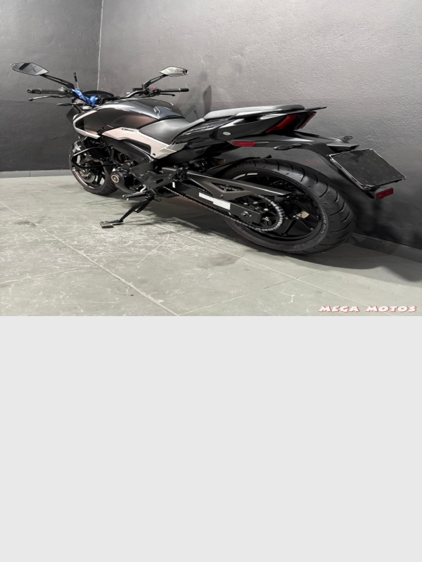 Foto Miniatura BAJAJ DOMINAR 250 ABS 2025