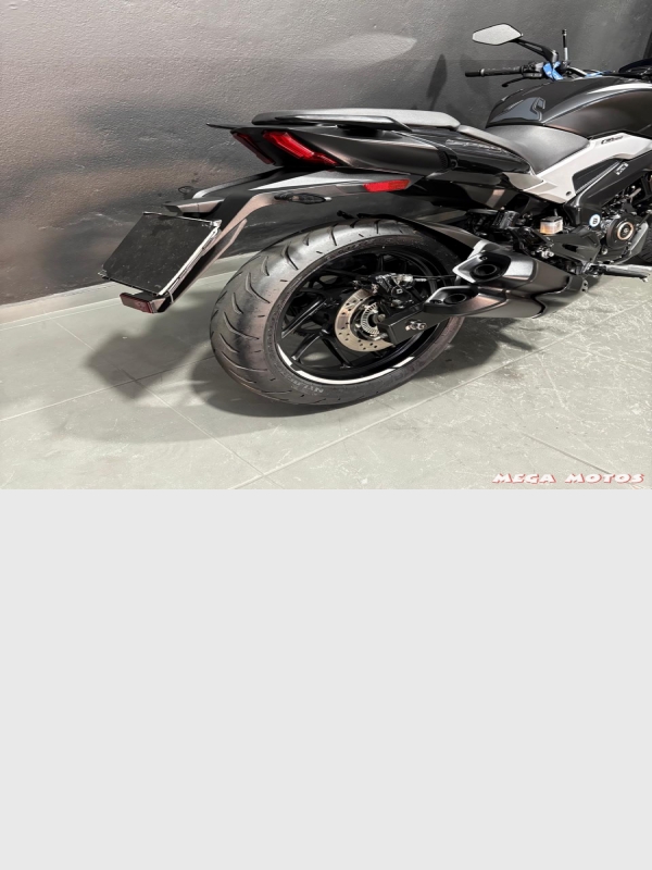 Foto Miniatura BAJAJ DOMINAR 250 ABS 2025