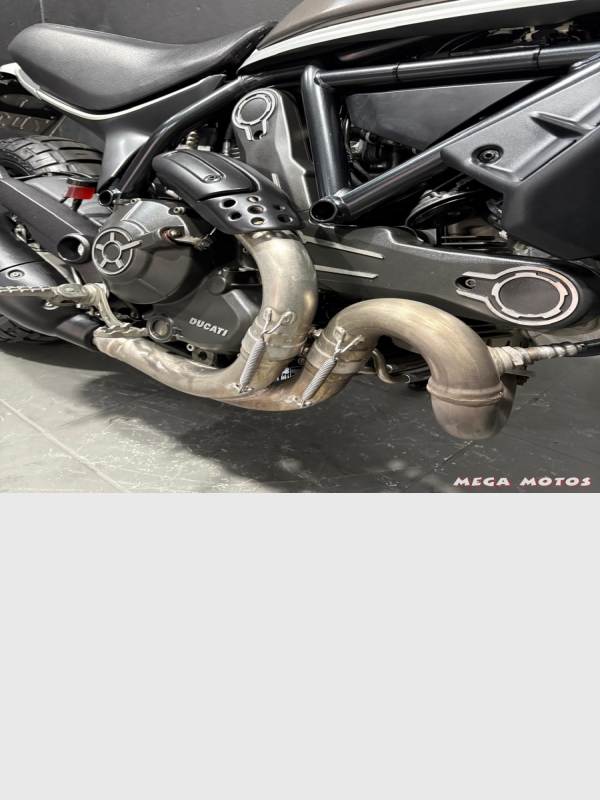 Foto Miniatura DUCATI SCRAMBLER 800 ICON 2018