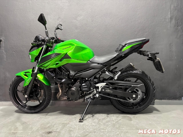 Foto Miniatura Kawasaki Z 400 ABS 2023