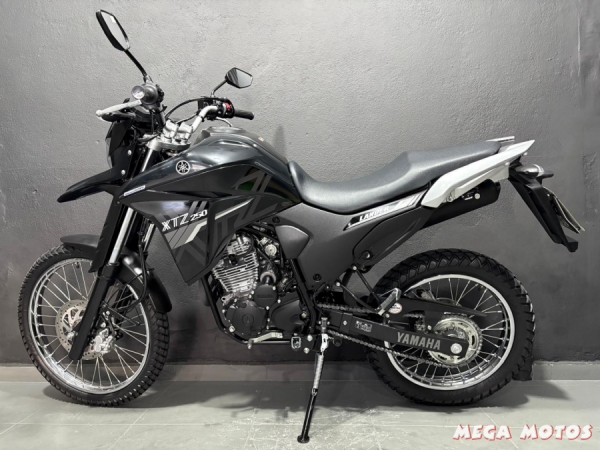 Foto Miniatura Yamaha LANDER 250 ABS 2021