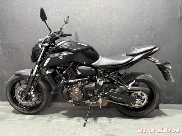 Foto Miniatura Yamaha MT 07 ABS 2023