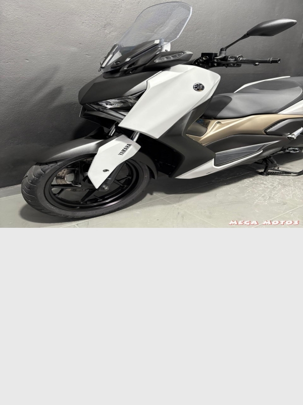 Foto Miniatura Yamaha XMAX 250 ABS CONNECTED - BONUS DE 500 + TRANSF GRATIS - 2025