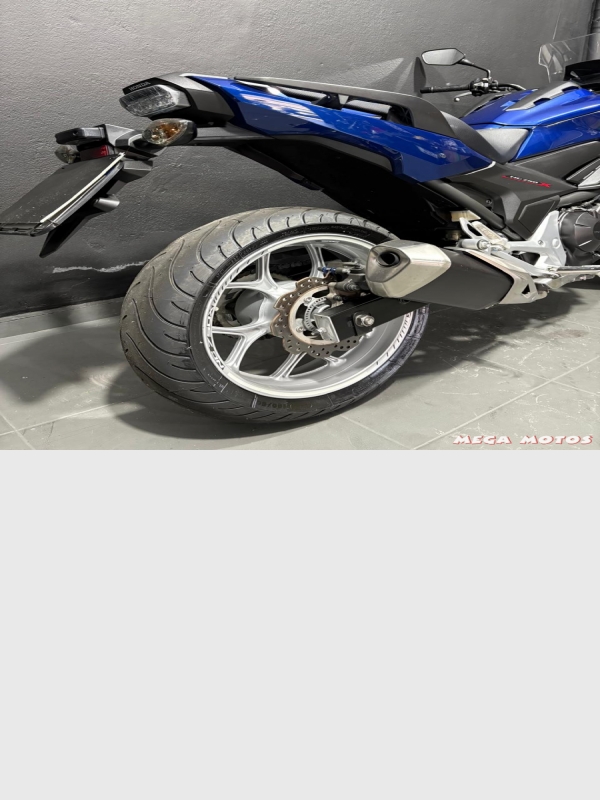 Foto Miniatura Honda NC 750 X ABS 2020