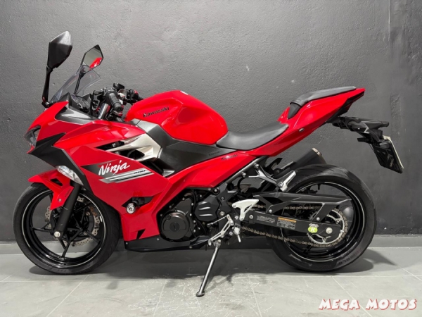 Foto Miniatura Kawasaki NINJA 400 ABS 2021