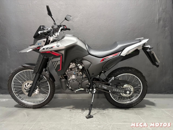 Foto Miniatura Yamaha LANDER 250 ABS CONNECTED 2025