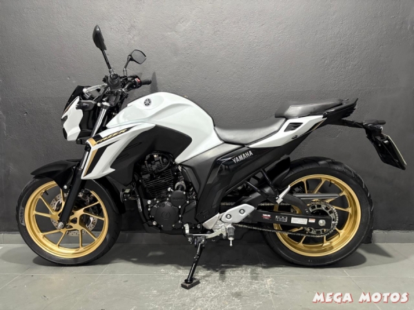 Foto Miniatura Yamaha FZ 25 FAZER 250 ABS CONNECTED 2025