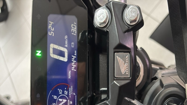 Foto Miniatura Honda CB 300 F TWISTER ABS 2025