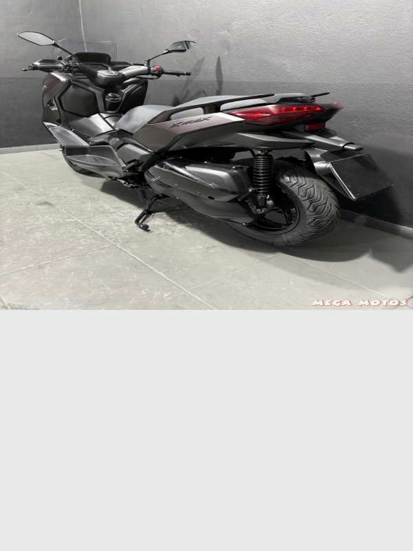 Foto Miniatura Yamaha XMAX 300 ABS CONNECTED 2026